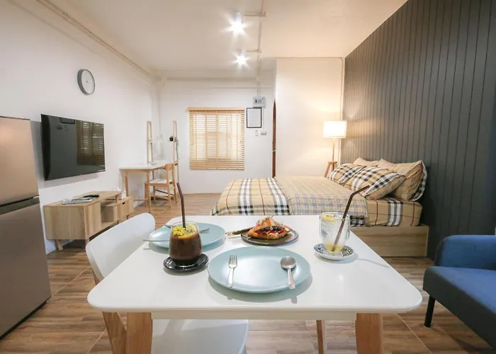 Sleep Sleep Suanphak 게스트하우스 4*